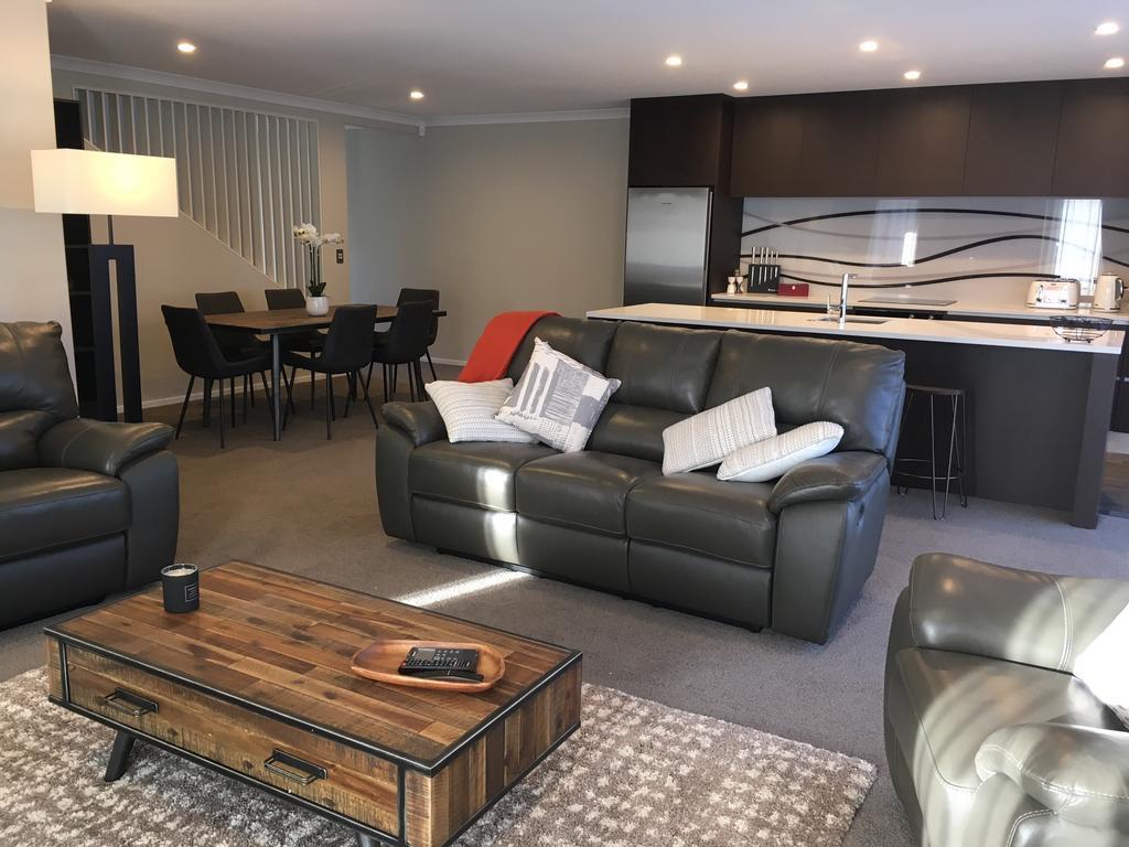 The York Apartments Hamilton Exteriör bild